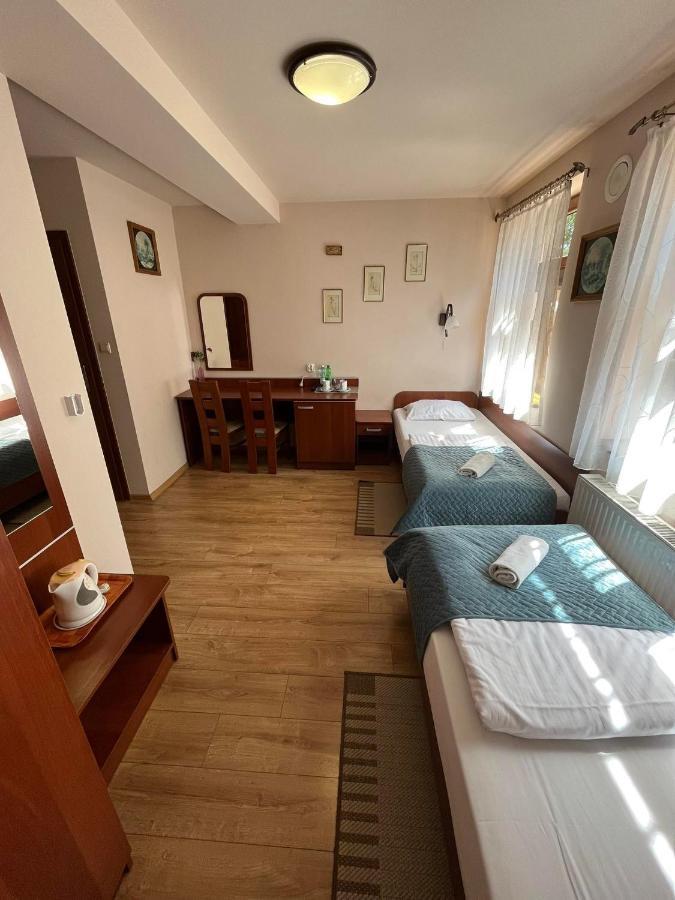 Kamienica Przy Bramie Hotel โอปาตูฟ ภายนอก รูปภาพ